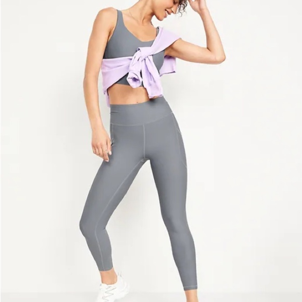 Old Navy Women's Gray High-Waisted PowerSoft Rib Pocket Athletic Leggings